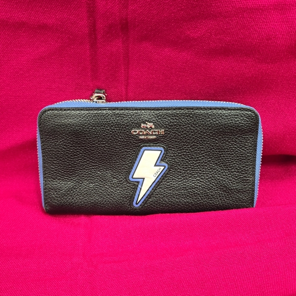 Coach lightning zip-round wallet - Picture 1 of 6